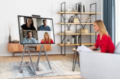 43HT3WJ-10-8-Working-from-Home-One-Quick-Digital-Signage-ID